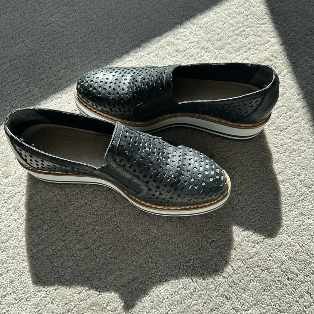 Wellfeet Light Laser Cut Leather Women’s Platform Shoes